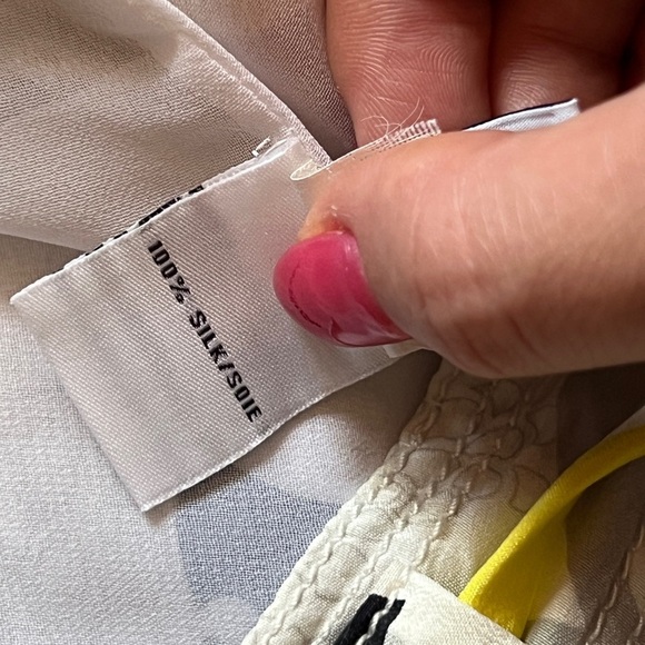 Diane von Furstenberg Floral Silk Shorts 2 - Picture 12 of 16